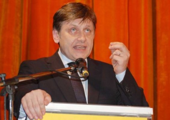 Antonescu cere explicaţii despre cercetările procurorilor în privinţa referendumului